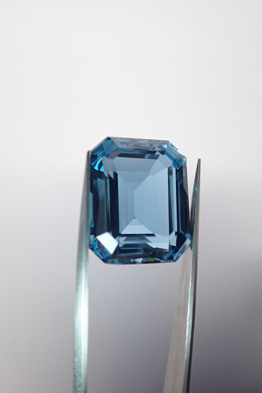 Topaz トパーズ 17.515ct Blue